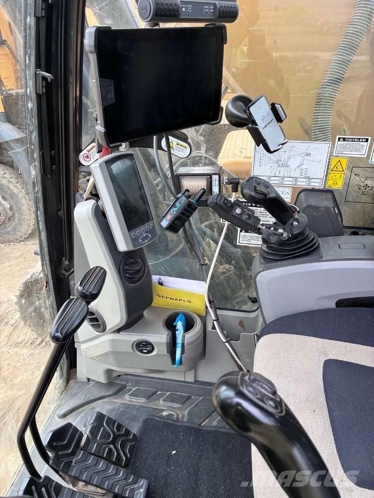 CAT 326 F Vikšriniai ekskavatoriai