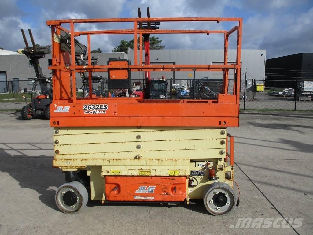 JLG 2632 ES  (081) Žirkliniai keltuvai