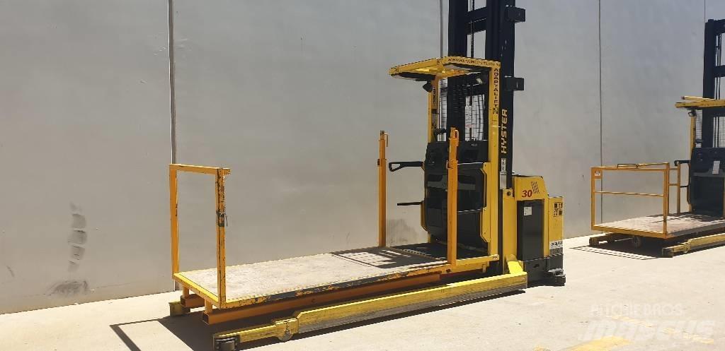 Hyster R30XMF2 Krautuvai su pakrovimu iš šonų