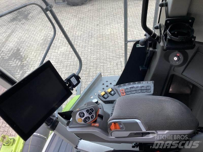 CLAAS LEXION 5300 Derliaus nuėmimo kombainai