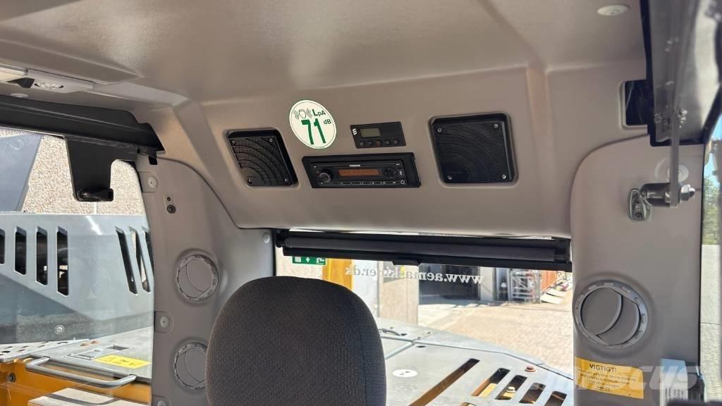 Volvo ECR 235 EL Vikšriniai ekskavatoriai
