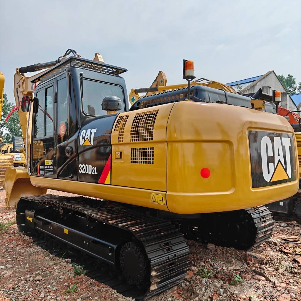CAT 320D2L Vikšriniai ekskavatoriai