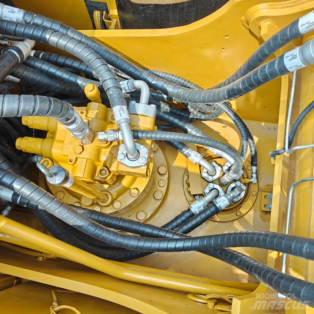 CAT 320D2L Vikšriniai ekskavatoriai