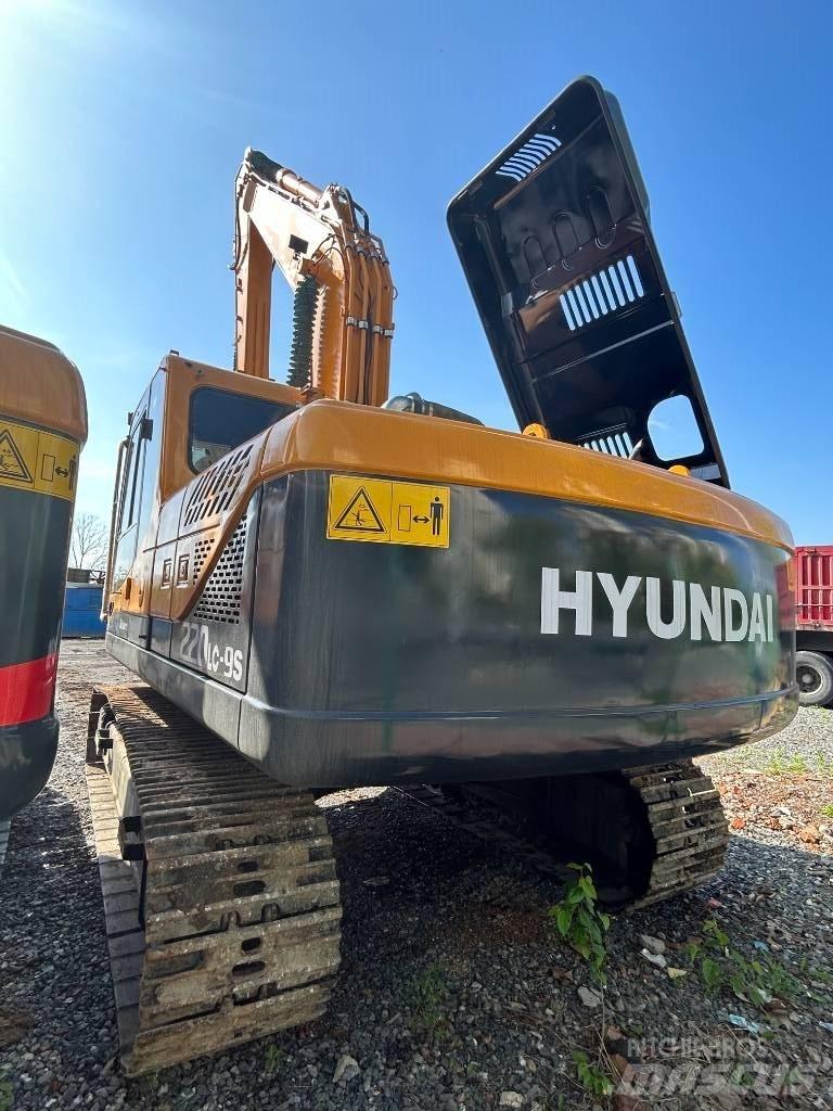 Hyundai 220LC-9S Vikšriniai ekskavatoriai