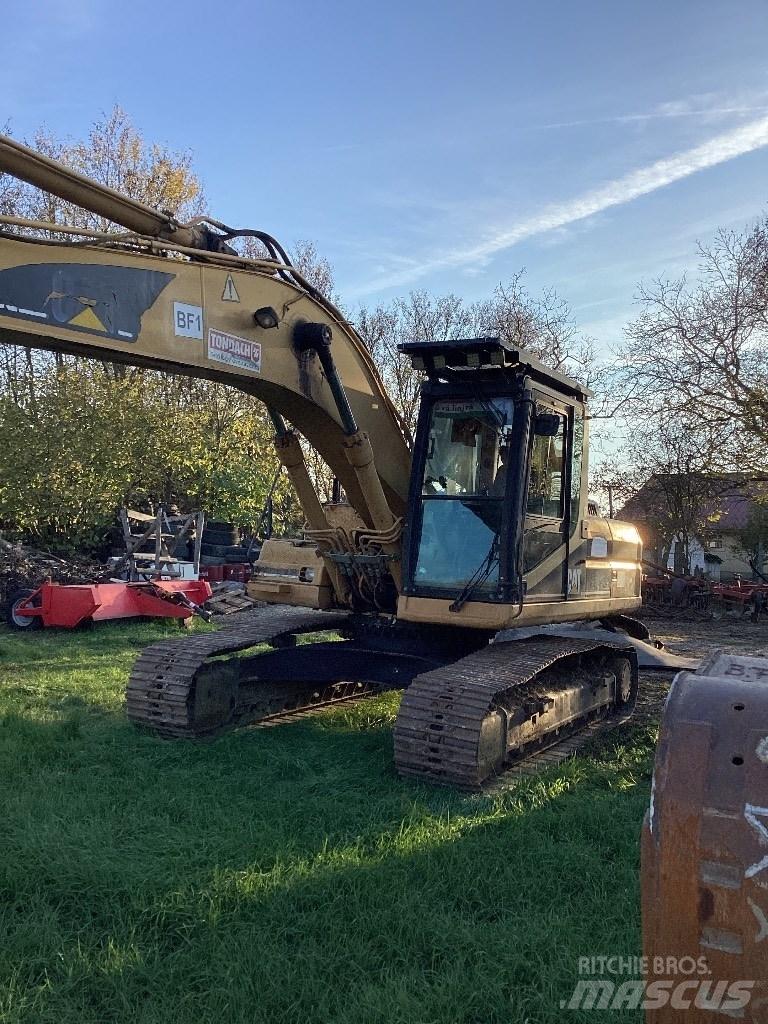 CAT 322 B Vikšriniai ekskavatoriai