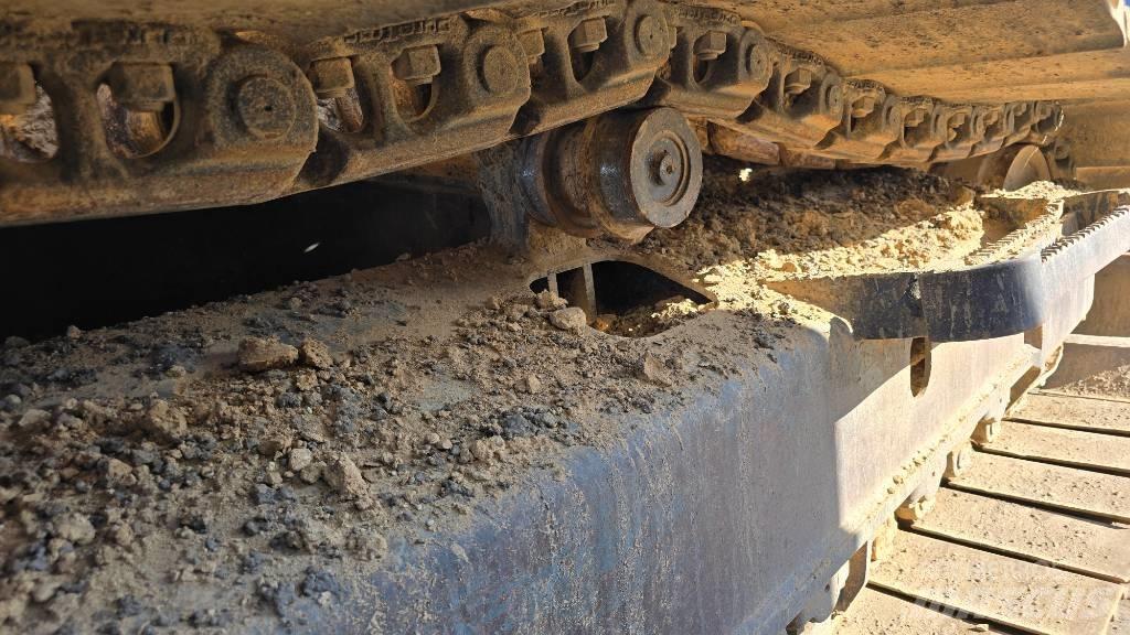 Komatsu PC 210 LC-8K Vikšriniai ekskavatoriai