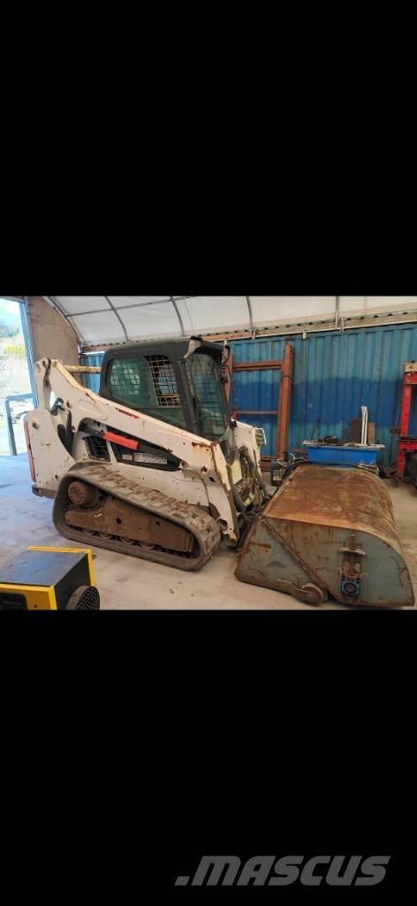 Bobcat T 590 Krautuvai su šoniniu pasukimu