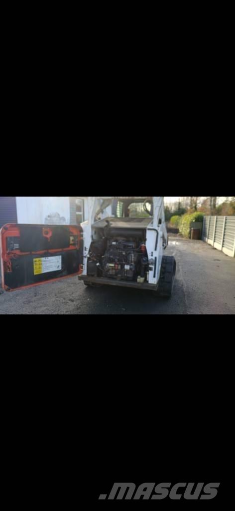 Bobcat T 590 Krautuvai su šoniniu pasukimu