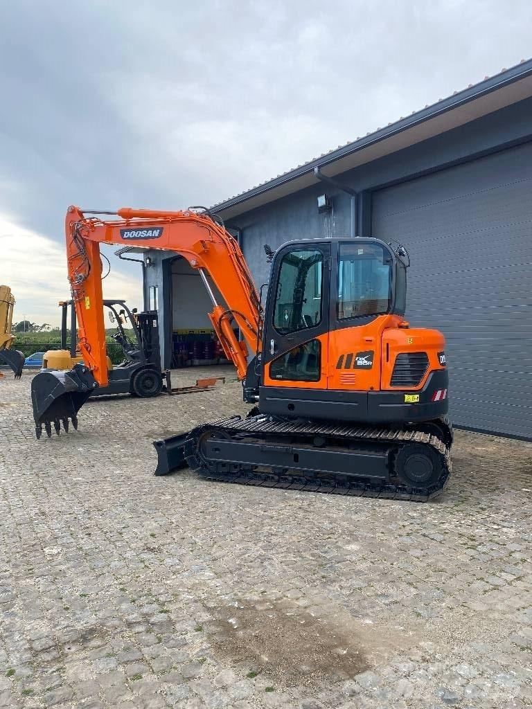 Doosan DX 85 R-3 Vidutinės galios ekskavatoriai 7-12 t