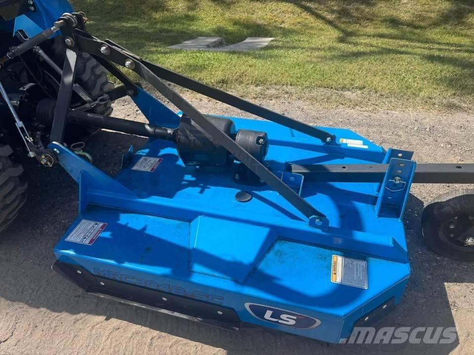 LS XJ2025 Traktoriai