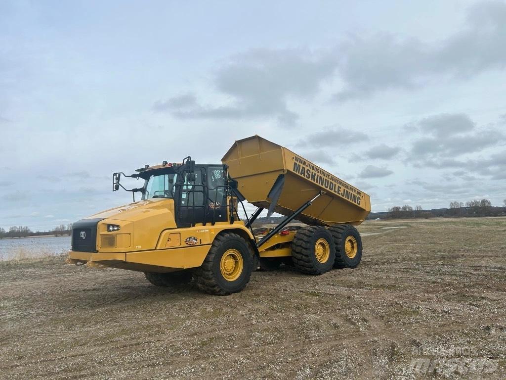 CAT 730 C Karjeriniai savivarčiai