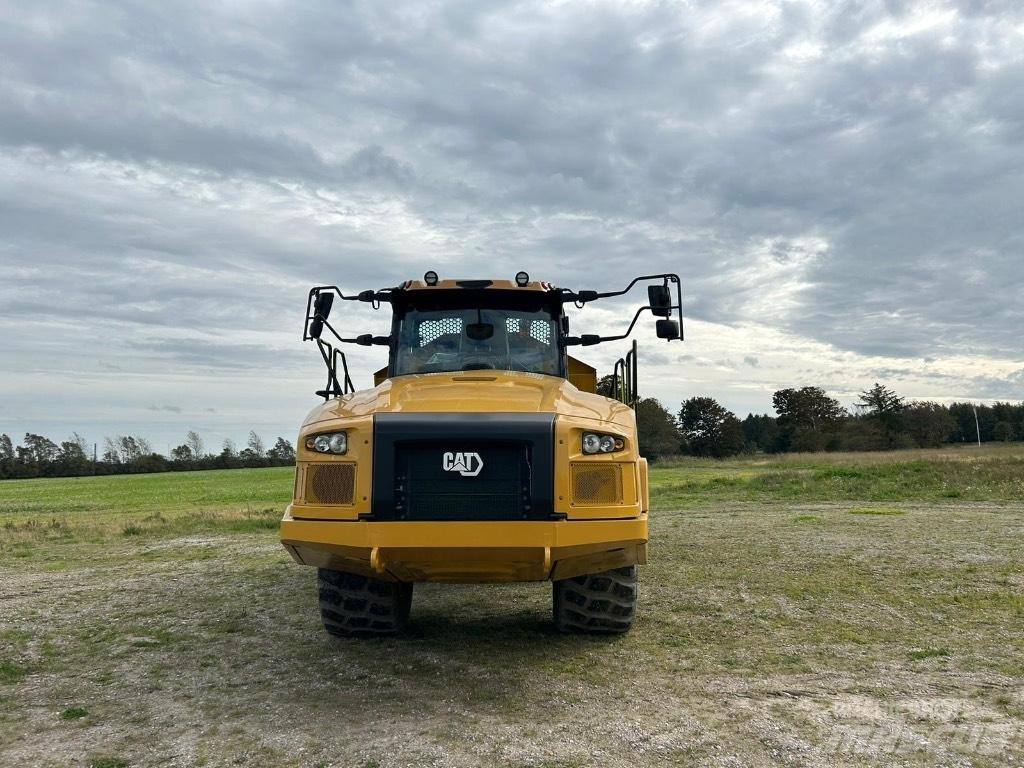 CAT 730 C Karjeriniai savivarčiai