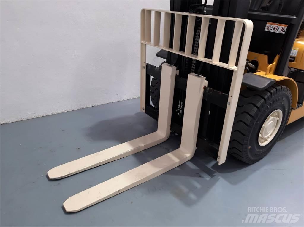 Yale GDP55VX Dyzeliniai krautuvai