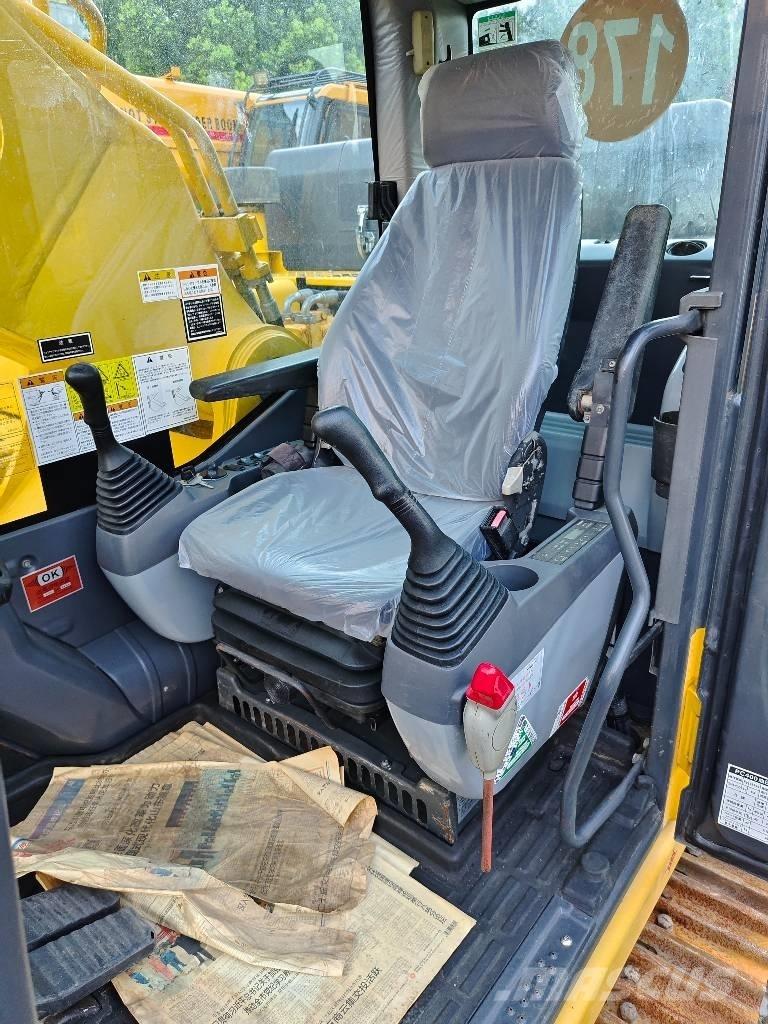 Komatsu PC 400 LC-8 Vikšriniai ekskavatoriai