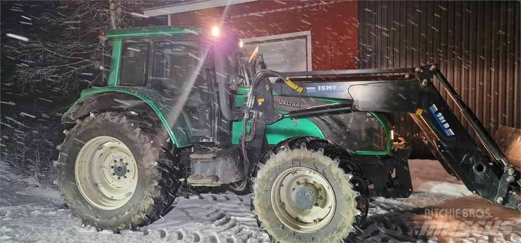 Valtra T182 Traktoriai