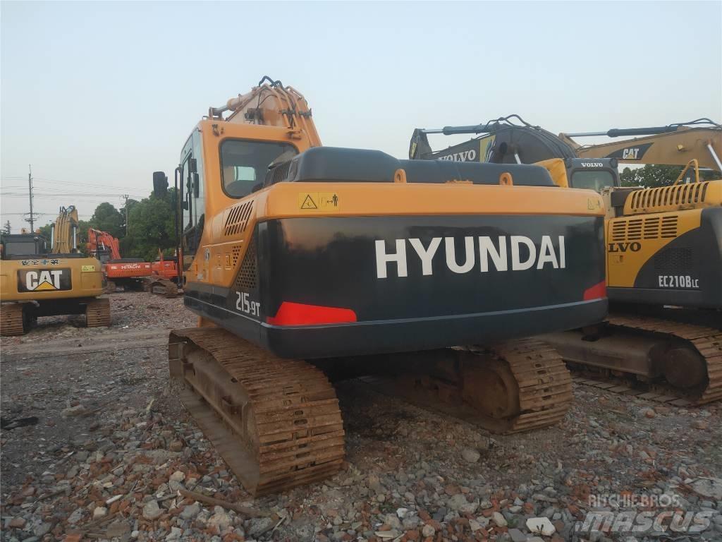 Hyundai R215-9 Vikšriniai ekskavatoriai