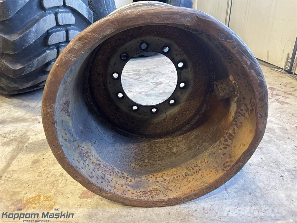 Valmet 890 24x26,5 Padangos, ratai ir ratlankiai