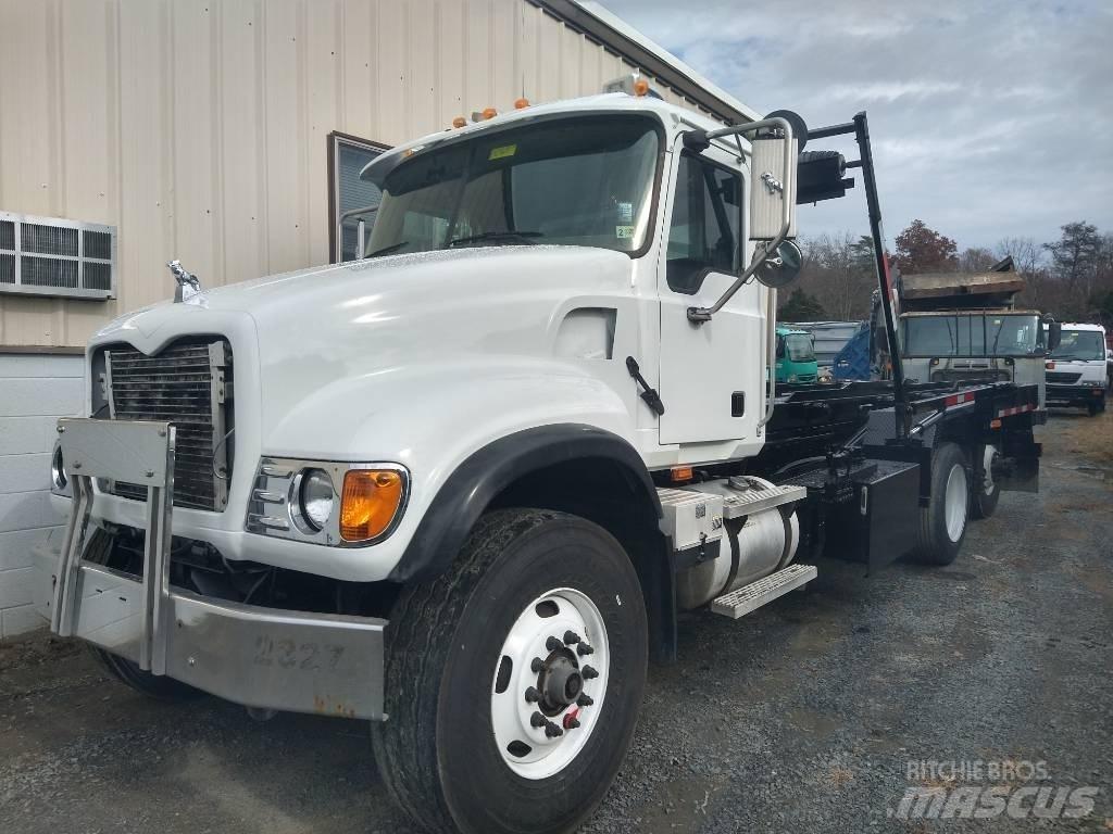 Mack CV 713 Šiukšliavežės