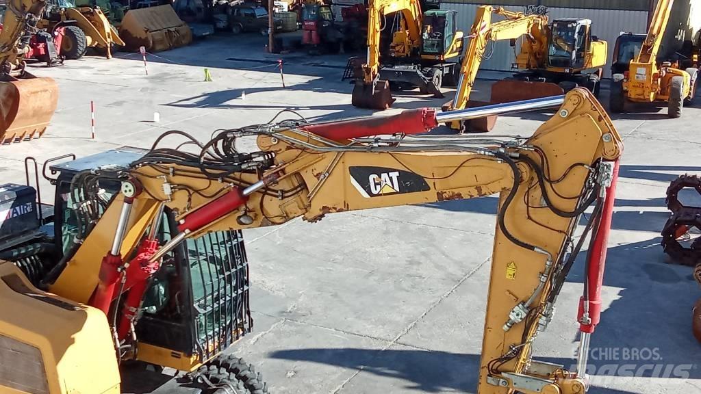 CAT M318F Ratiniai ekskavatoriai
