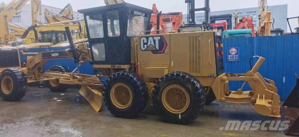 CAT 140 H Greideriai