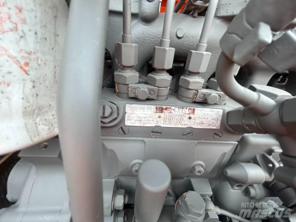 Hitachi ZX 60 Vikšriniai ekskavatoriai