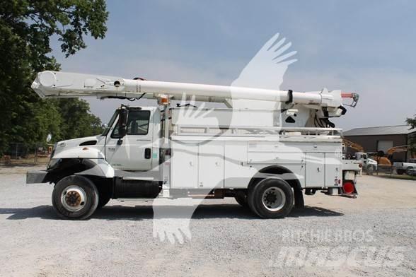 Altec AM855 Ant vilkikų montuojamos kėlimo platformos