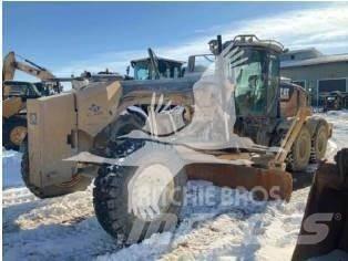 CAT 140M Greideriai