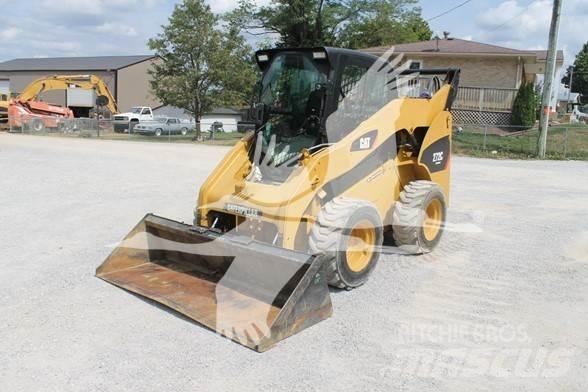CAT 272C Krautuvai su šoniniu pasukimu