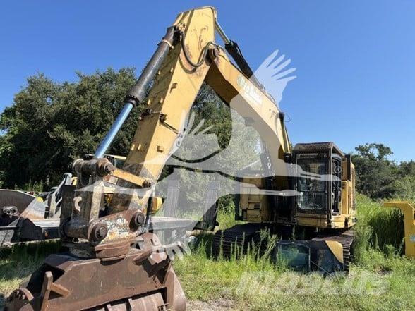 CAT 321D LCR Miško mulčeriai