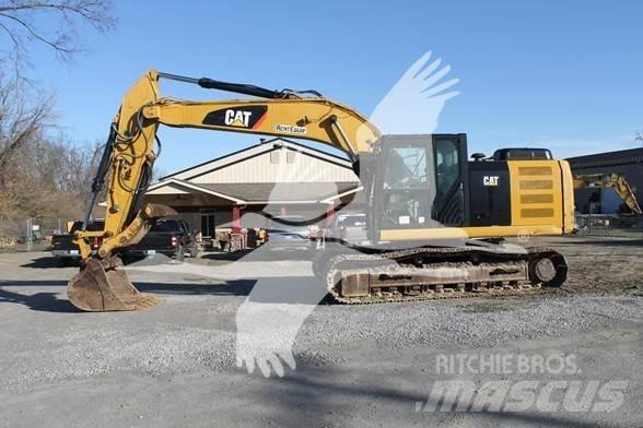 CAT 323FL Vikšriniai ekskavatoriai