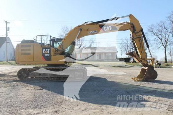 CAT 323FL Vikšriniai ekskavatoriai