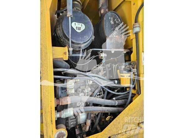 CAT 924G Naudoti ratiniai krautuvai