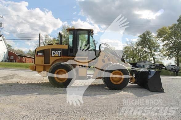 CAT 930G Naudoti ratiniai krautuvai