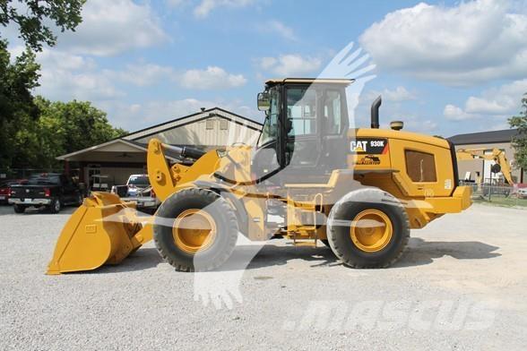 CAT 930K Naudoti ratiniai krautuvai