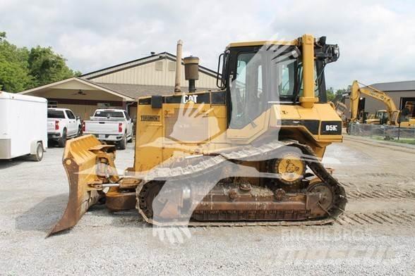 CAT D5M XL Vikšriniai buldozeriai