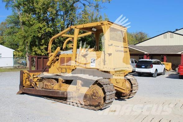 CAT D6D Vikšriniai buldozeriai