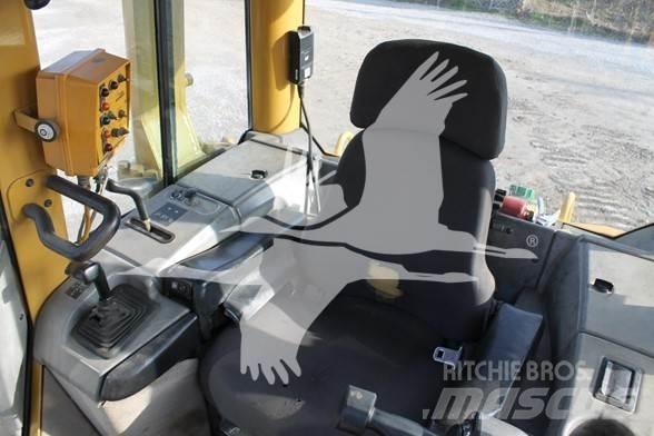 CAT D6N XL Vikšriniai buldozeriai