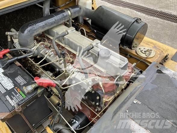CAT DP50 Dyzeliniai krautuvai