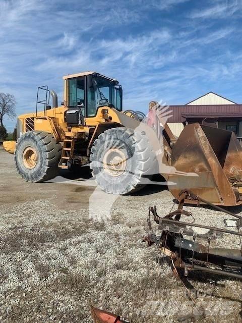 Volvo L220F Naudoti ratiniai krautuvai