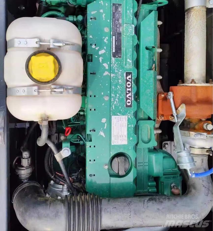 Volvo EC 220 Vikšriniai ekskavatoriai