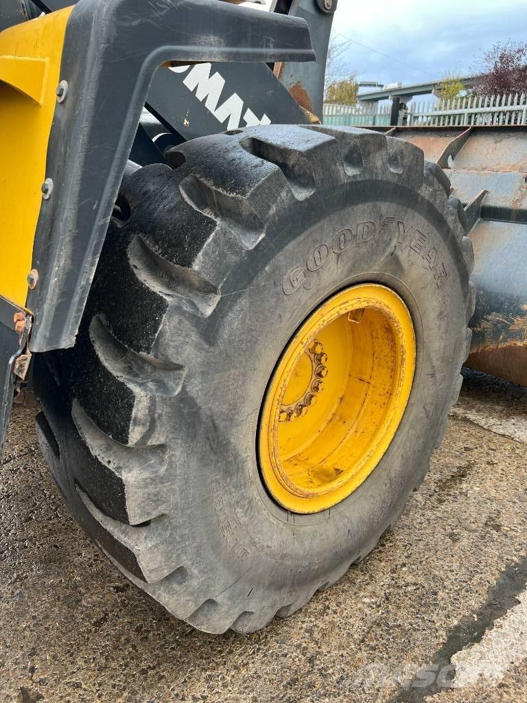 Komatsu WA320PZ-6 Naudoti ratiniai krautuvai