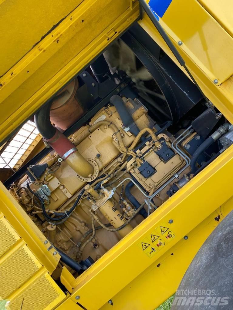 New Holland FX 60 Pašarų ruošimo technika