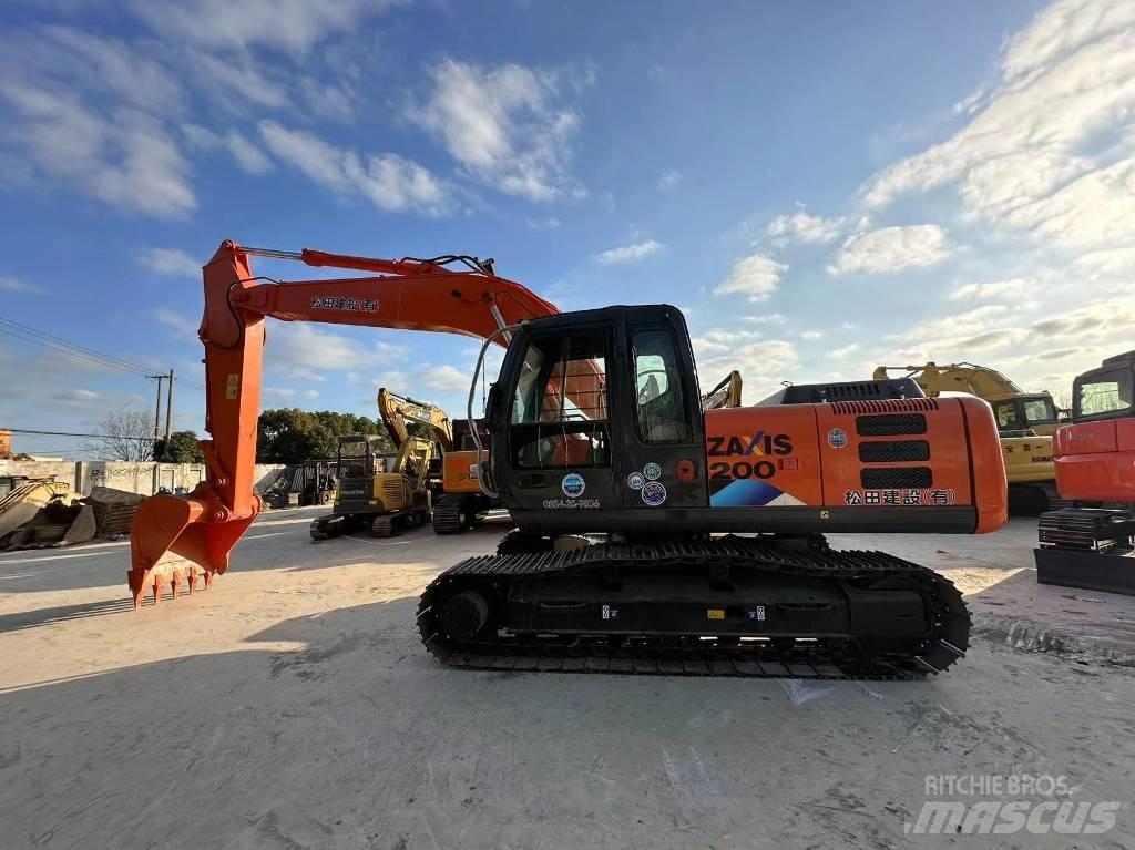 Hitachi ZX 200 Mini ekskavatoriai < 7 t