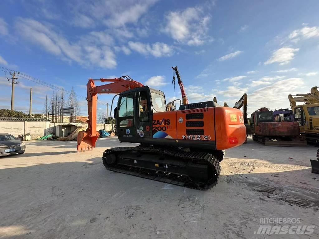 Hitachi ZX 200 Mini ekskavatoriai < 7 t