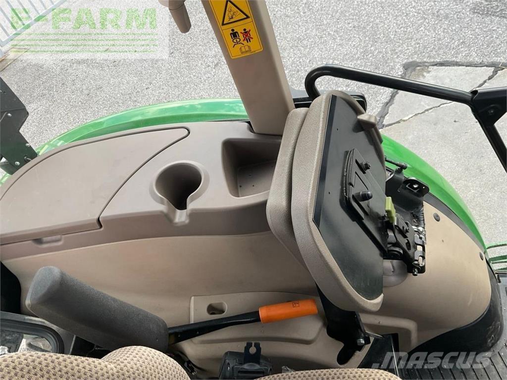 John Deere 5075E Traktoriai