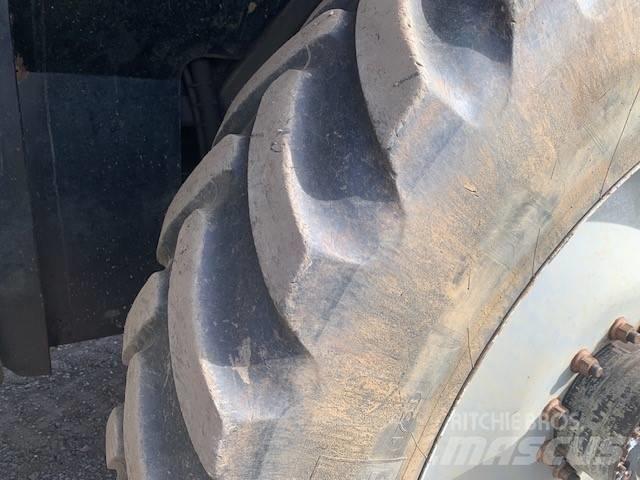 Challenger RG655B Savaeigiai purkštuvai