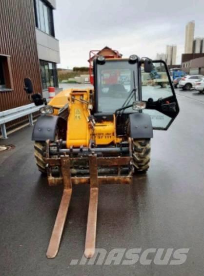 JCB 525-60 Teleskopiniai krautuvai