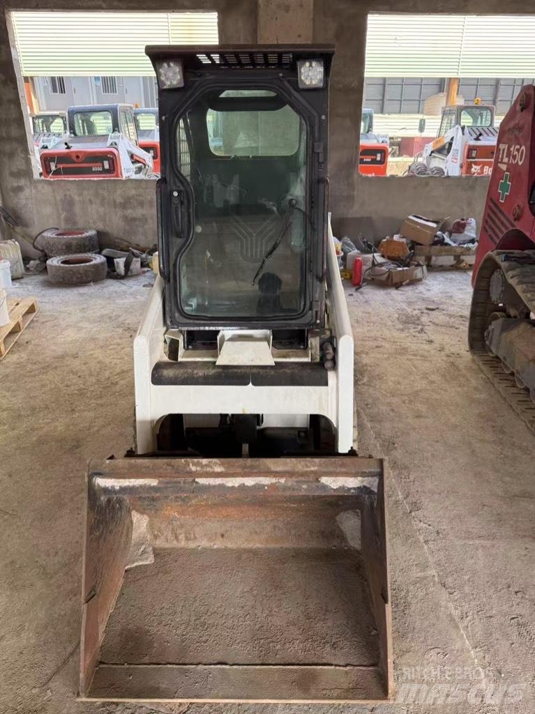 Bobcat S 70 Krautuvai su šoniniu pasukimu