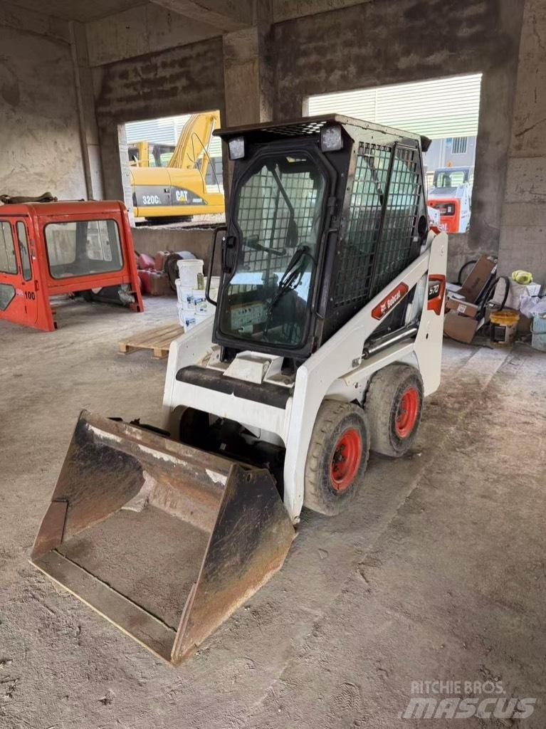 Bobcat S 70 Krautuvai su šoniniu pasukimu