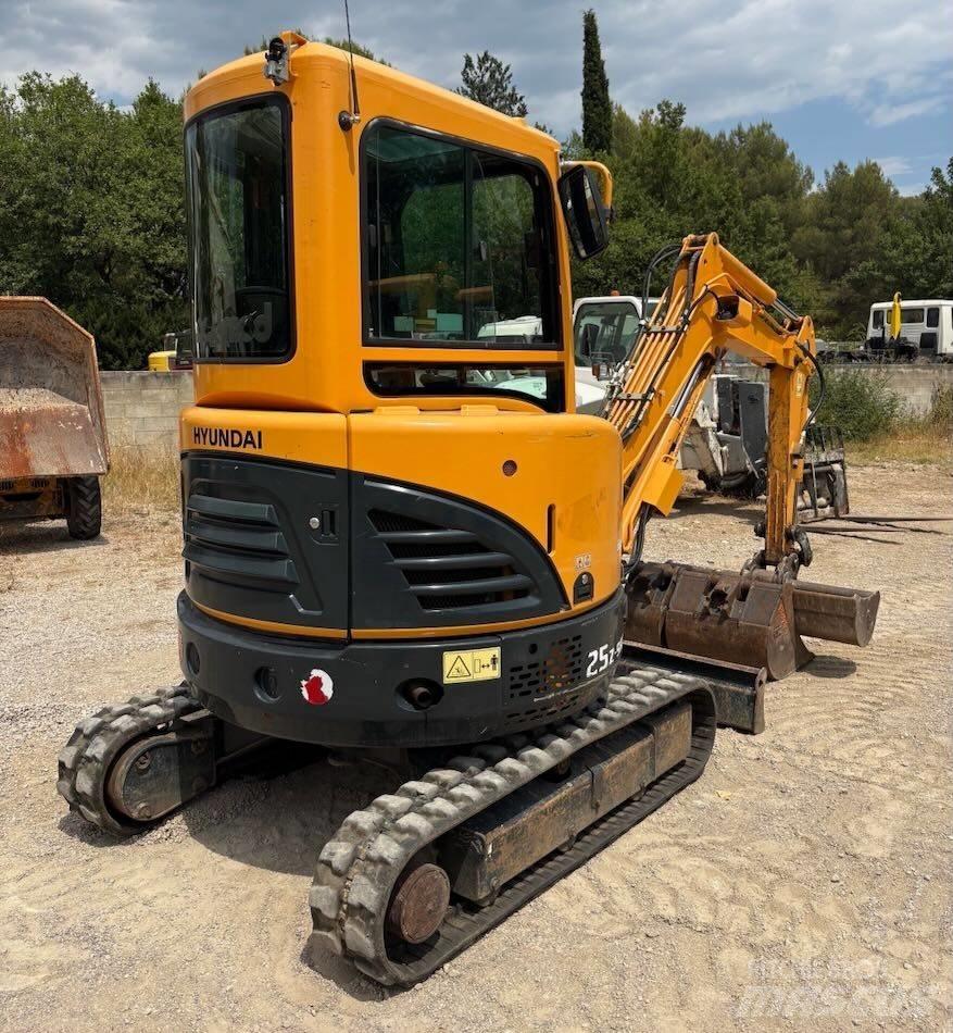 Hyundai R25Z-9 AK Mini ekskavatoriai < 7 t